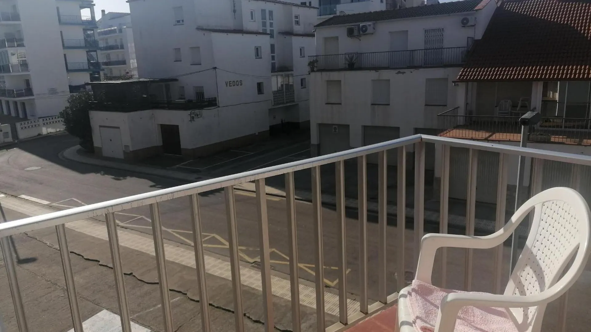 Apto En 2ª Linea De Playa Con Terraza, Wifi Y Parking Comunitario En Santa Margarita, Roses - Es-258-67 0*,